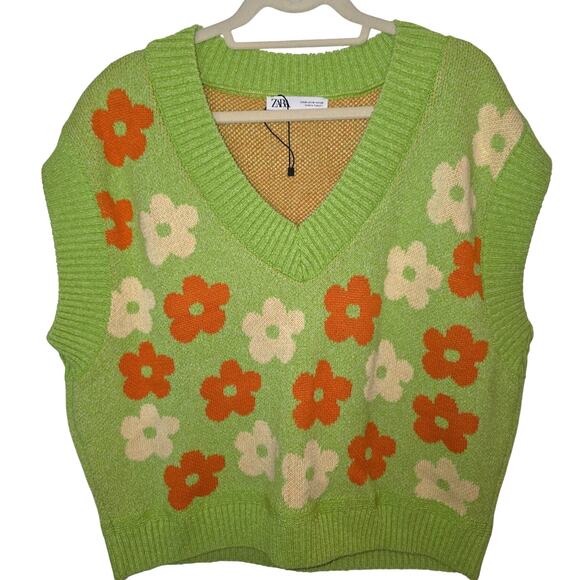 ZARA Size Medium V-neck Floral Jacquard Knit Vest sweater - Picture 2 of 4